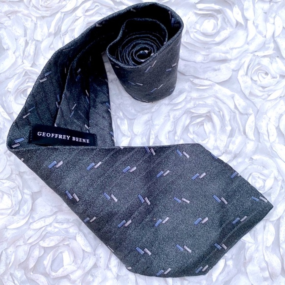 New Geoffrey Beene‎ mens silk tie